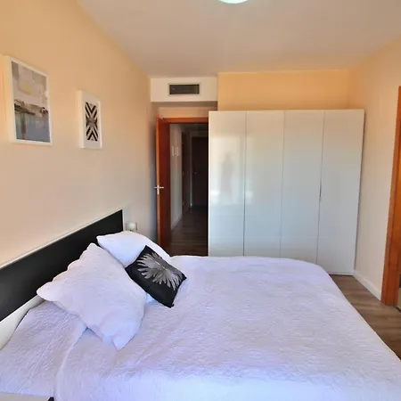 Al15 - 1 Familias A 300 M Playa Fenals Apartment