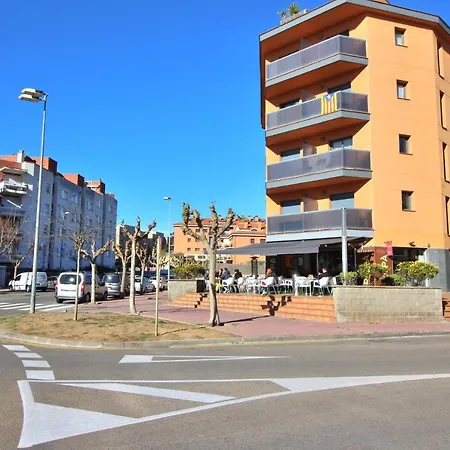 Apartamento Al15 - 1 Familias A 300 M Playa Fenals *